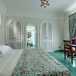 Augustus Lido Hotel