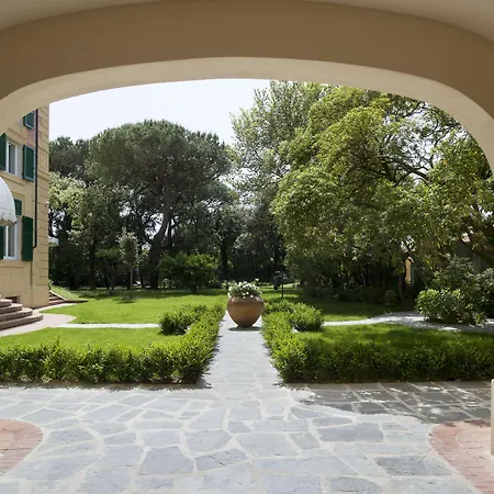 Augustus Lido Forte dei Marmi