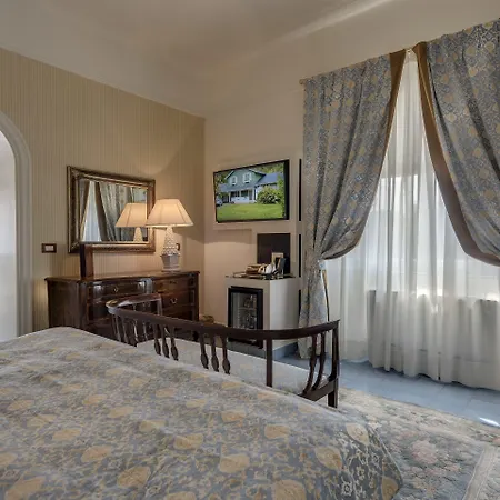 Augustus Lido Hotel 5*