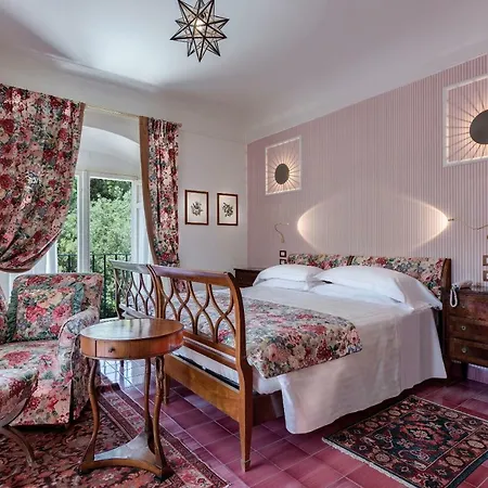 Augustus Lido Готель 5*