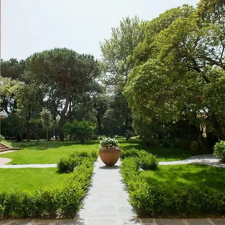 Augustus Lido Hotel 5*